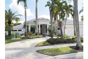 2486 Poinciana Ct, Weston