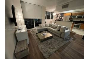 253 Ne 2nd St 1008, Miami