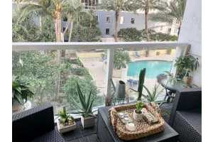 Vizcayne, 253 NE 2nd St APT 1008, Miami, FL 33132, - MLS#A11784333