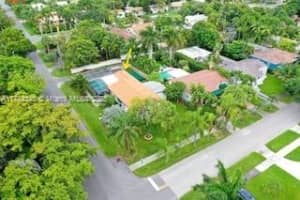 1321 S 16th Ave, Hollywood, FL 33020, - MLS#A11784348