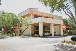 8592 W Sunrise Blvd 303, Plantation