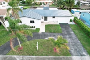 5820 Sw 17th St Plantation, FL 33317 - MLS#A11784591
