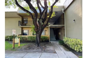 10421 N Kendall Dr, Miami, FL 33176, Sold 08/13/25