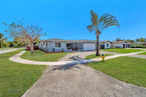9000 NW 21st St, Pembroke Pines, FL 33024, - MLS#A11784657