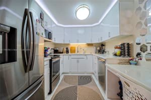 2500 Parkview Dr APT 2107, Hallandale Beach, FL 33009, - MLS#A11784763