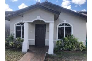 8432 Nw 189th St 903-9, Hialeah