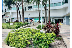7135 Collins Ave 621 Miami Beach, FL 33141 - MLS#A11784822