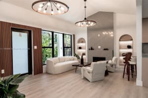 751 Ne 80th St, Miami
