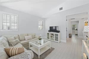 826 7th St APT 6, Miami Beach, FL 33139, - MLS#A11784942