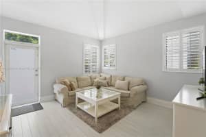 826 7th St APT 6, Miami Beach, FL 33139, - MLS#A11784942