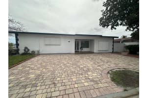 410 W 30th Pl Hialeah, FL 33012 - MLS#A11784992