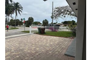 410 W 30th Pl Hialeah, FL 33012 - MLS#A11784992