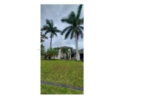 375 SW Dustin Ave, Port St. Lucie, FL 34953, Sold 07/07/25