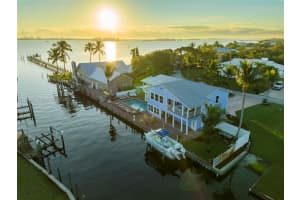 474 Peninsula Dr, Fort Pierce, FL 34946, - MLS#A11785077