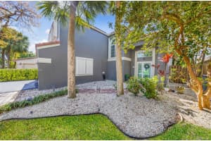 10360 NW 11th St, Plantation, FL 33322, Sold 06/18/25
