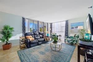 20515 E Country Club Dr 348 Aventura, FL 33180 - Off Market
