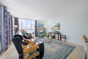20515 E Country Club Dr 348 Aventura, FL 33180 - Off Market