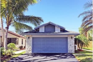 563 Lakeside Cir, Sunrise, FL 33326, Sold 06/20/25