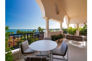 19152 Fisher Island Dr 19152, Miami Beach