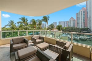3340 Ne 190th St 504, Aventura