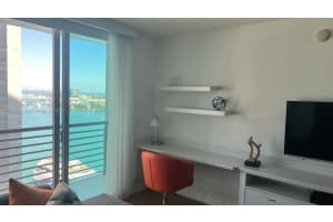 335 Biscayne Blvd, Miami, FL 33132, Sold 05/09/25