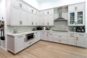 4023 W Lake Estates Dr, Davie, FL 33328, Sold 08/15/25