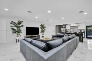 914 N 13th Ave, Hollywood, FL 33019, Sold 05/30/25
