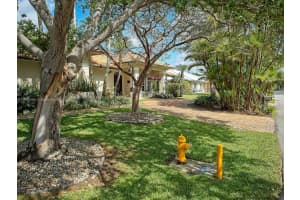 15720 SW 78th Ave, Palmetto Bay, FL 33157, Sold 07/11/25