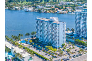 1865 79th St Cswy Phi, North Bay Village