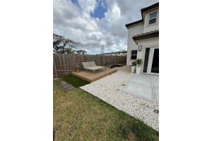 2453 NW 131st Cir, Miami, FL 33167 - MLS#A11785503