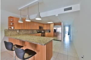 11365 NW 2nd St, Miami, FL 33172, Sold 08/25/25