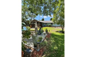 5010 Sw 201st Ter Southwest Ranches, FL 33332 - MLS#A11785706