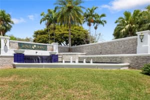 9660 S Belfort Cir 207, Tamarac