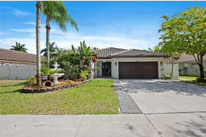 18506 Nw 24th Pl, Pembroke Pines