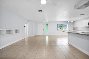 8451 NW 10th St, Pembroke Pines, FL 33024 - MLS#A11785790