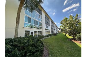 3101 Portofino Point APT M2, Coconut Creek, FL 33066, Sold 08/19/25