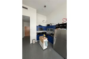 253 NE 2nd St 324, Miami, FL 33132 - MLS#A11785932