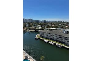 427 Golden Isles Dr 11j, Hallandale Beach