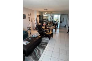 427 Golden Isles Dr APT 11J, Hallandale Beach, FL 33009, - MLS#A11785986