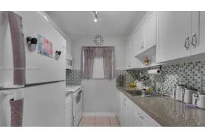 3265 Griffin Rd 106, Dania Beach