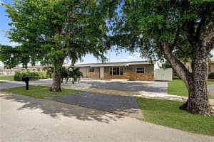 8450 SW 12th St, Miami, FL 33144, Sold 08/22/25