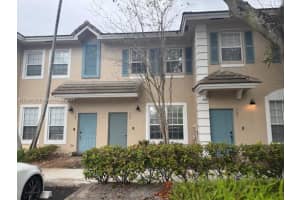 703 Nw 42 Avenue, Plantation