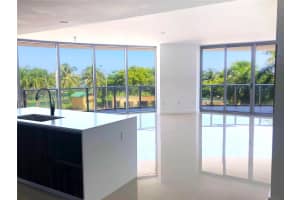 488 Ne 18th St 215, Miami