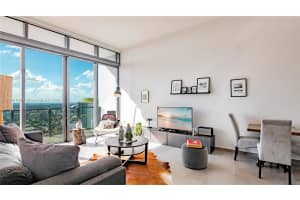 88 SE 7th St, Miami, FL 33131, Sold 06/11/25