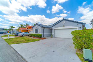 8612 SW 159th Pl, Miami, FL 33193, Sold 08/26/25