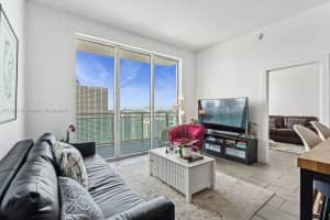 950 Brickell Bay Dr, Miami, FL 33131, Sold 07/10/25
