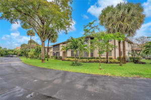 771 NE 199th St APT 205, Miami, FL 33179, Sold 06/06/25