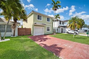 16122 Sw 104th Ter Miami, FL 33196 - MLS#A11786279