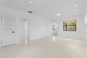 720 SW 6th St, Hallandale Beach, FL 33009, Sold 08/22/25