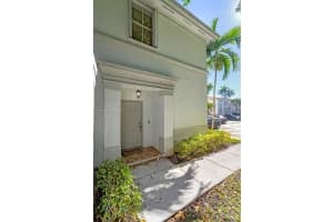 15507 SW 39th St, Miramar, FL 33027, Sold 06/06/25